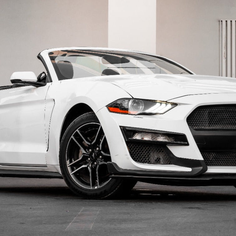 FORD MUSTANG GT 2020 (WHITE) five luxury car rental