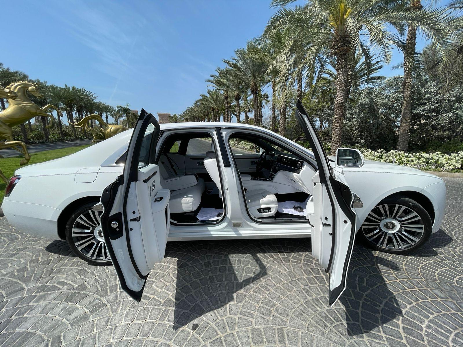 Rolls Royce Ghost 2022 - CullinanDXB